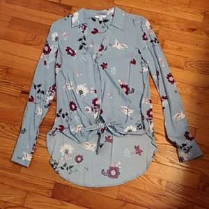 Candie's floral button up shirt Small